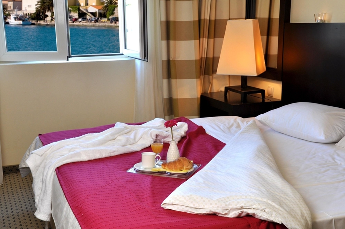 Imagen de la habitación del Hotel International, Rab Island. Foto 5