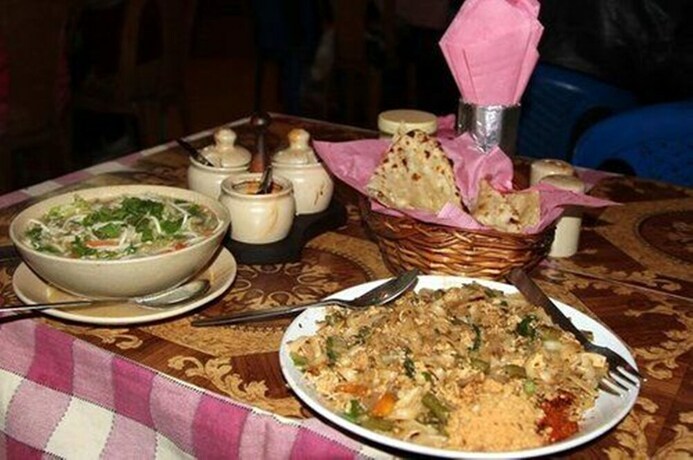 Imagen del bar/restaurante del Hotel International Residency. Foto 14