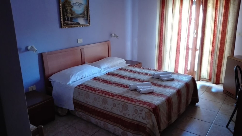 Imagen de la habitación del Hotel International Resort. Foto 3