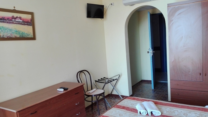 Imagen de la habitación del Hotel International Resort. Foto 9