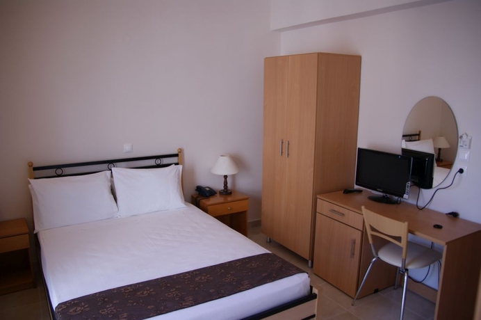 Imagen de la habitación del Hotel International, Rodas Town. Foto 6