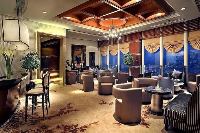 Imagen del bar/restaurante del Hotel International Ruian. Foto 6