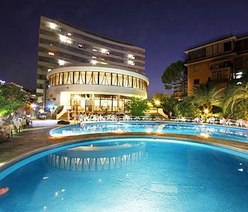 Imagen del bar/restaurante del Hotel International, San Benedetto del Tronto. Foto 7