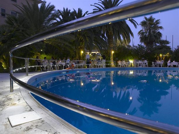 Imagen de la habitación del Hotel International, San Benedetto del Tronto. Foto 12