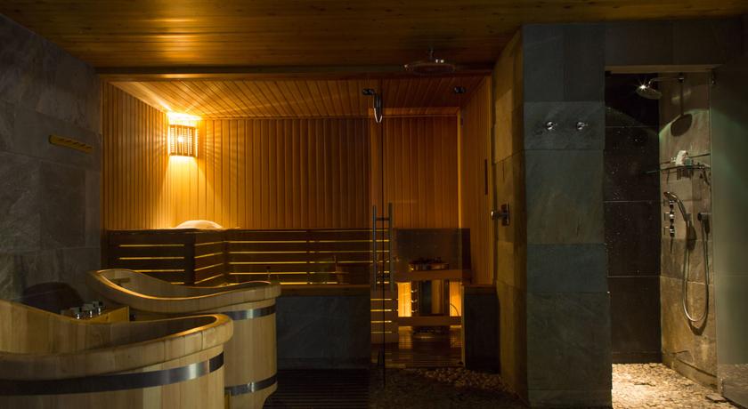 Imagen de la habitación del Hotel International Sayen. Foto 5