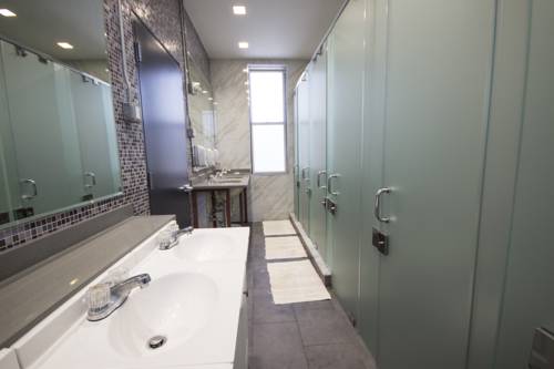 Imagen de los interiores del Hotel International Students Residence. Foto 7