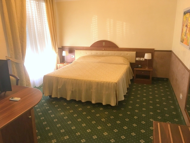 Imagen de la habitación del Hotel Internazionale Gorizia. Foto 4