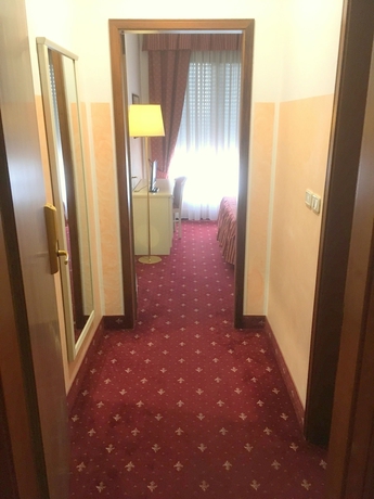 Imagen de la habitación del Hotel Internazionale Gorizia. Foto 12