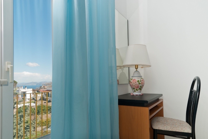 Imagen de la habitación del Hotel Internazionale, Ischia. Foto 7