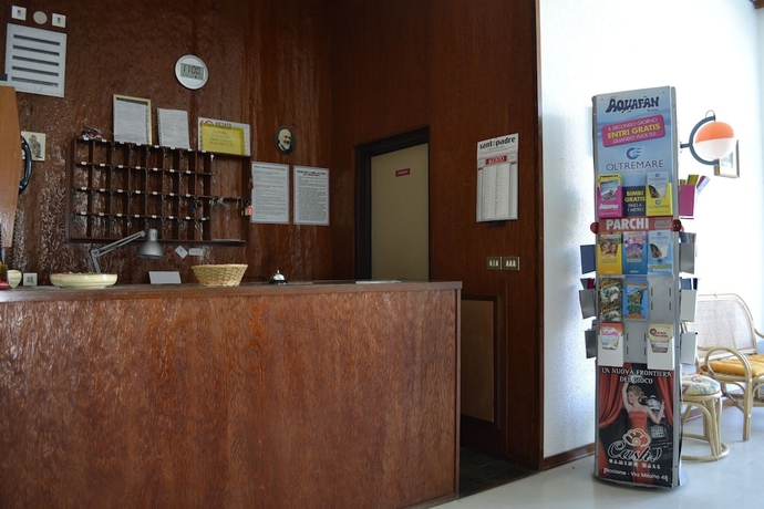 Imagen de los interiores del Hotel Internazionale, Marotta. Foto 18