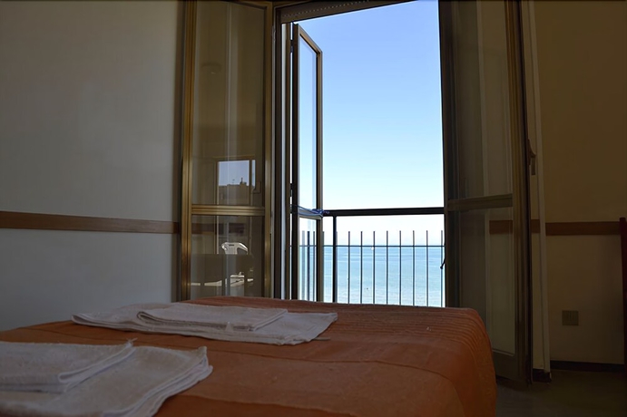 Imagen de la habitación del Hotel Internazionale, Marotta. Foto 12