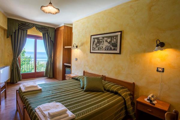 Imagen de la habitación del Hotel Internazionale, Portonovo. Foto 5