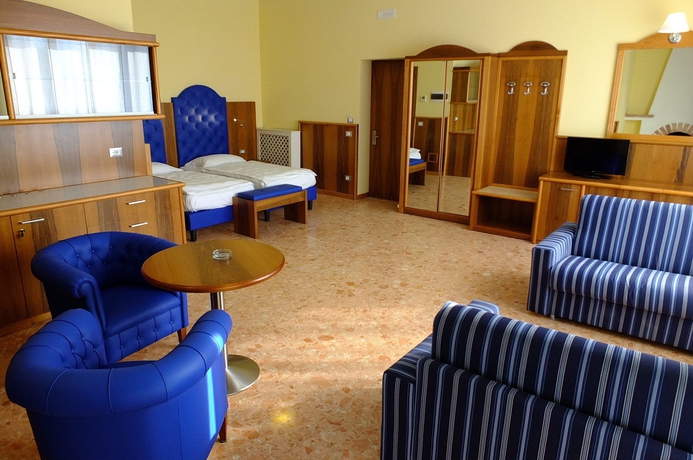 Imagen de los interiores del Hotel Internazionale, Torri Del Benaco. Foto 13