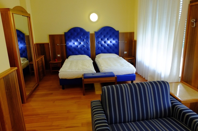 Imagen de la habitación del Hotel Internazionale, Torri Del Benaco. Foto 6