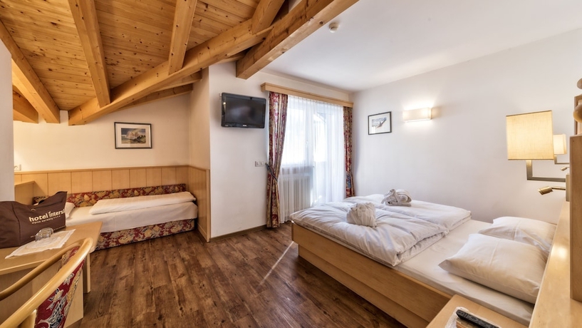 Imagen de la habitación del Hotel Interski. Foto 6