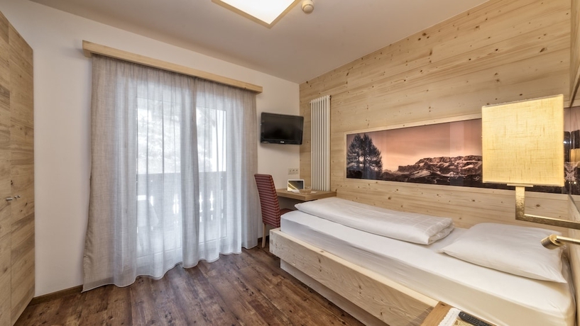 Imagen de la habitación del Hotel Interski. Foto 9