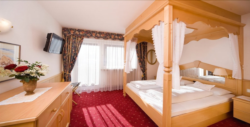 Imagen de la habitación del Hotel Interski. Foto 13