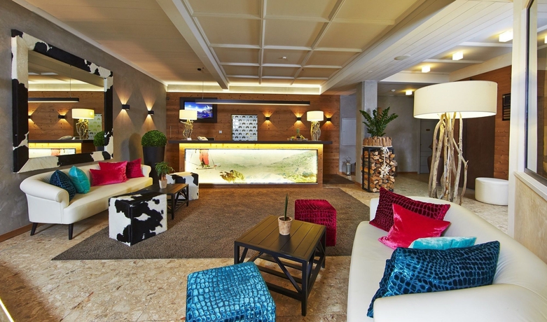 Imagen de los interiores del Hotel Interstar. Foto 14