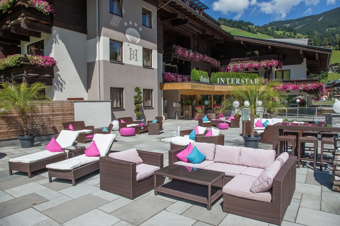 Imagen de los exteriores del Hotel Interstar, Saalbach-Hinterglemm . Foto 7