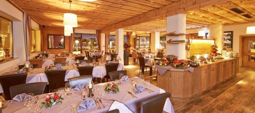 Imagen del bar/restaurante del Hotel Interstar, Saalbach-Hinterglemm . Foto 4