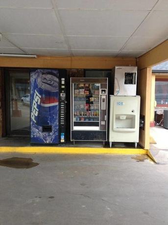 Imagen de los interiores del Hotel Interstate Inn Express. Foto 4