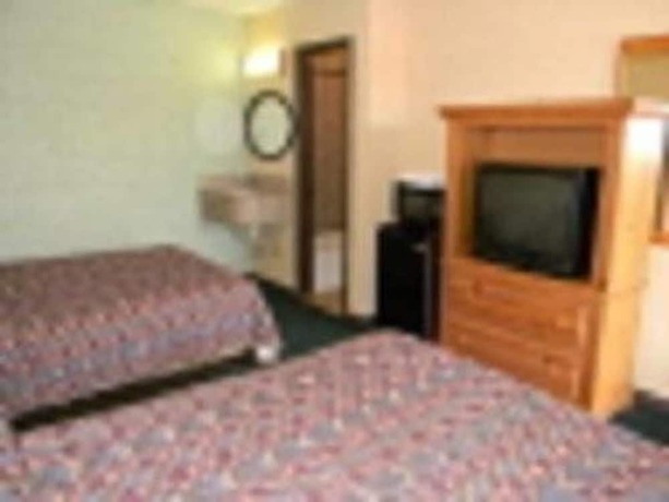 Imagen general del Hotel Interstate Inn Express. Foto 1