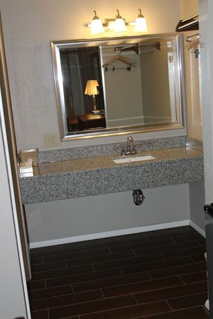 Imagen general del Hotel Interstate Motel. Foto 5