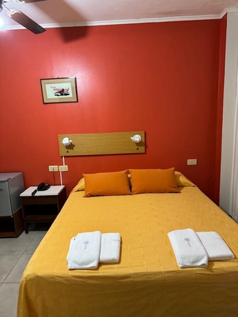 Imagen de la habitación del Hotel Intersur Independencia. Foto 9