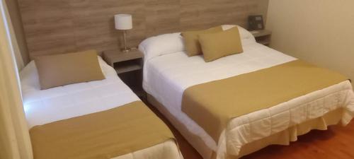 Imagen de la habitación del Hotel Intersur La Cumbre. Foto 18