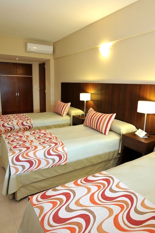 Imagen de la habitación del Hotel Intersur San Telmo. Foto 4