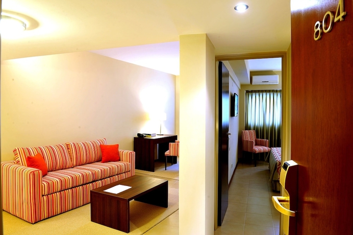 Imagen de la habitación del Hotel Intersur San Telmo. Foto 7