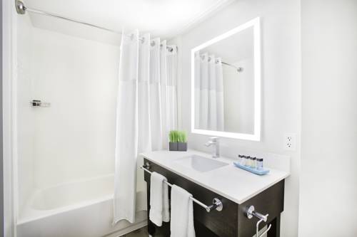 Imagen de la habitación del Hotel Interurban Seattle Airport Seatac. Foto 1