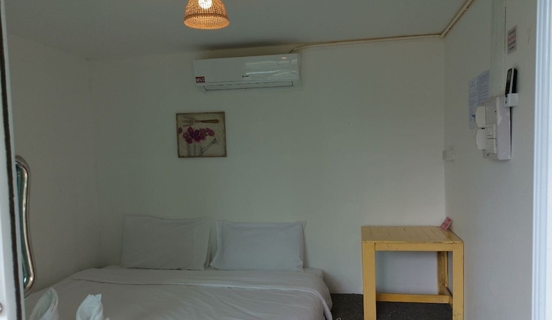 Imagen de la habitación del Hotel Inthawa Resort (Feuang, Laos). Foto 15