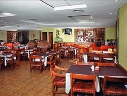 Imagen del bar/restaurante del Hotel Inti Huasi. Foto 2