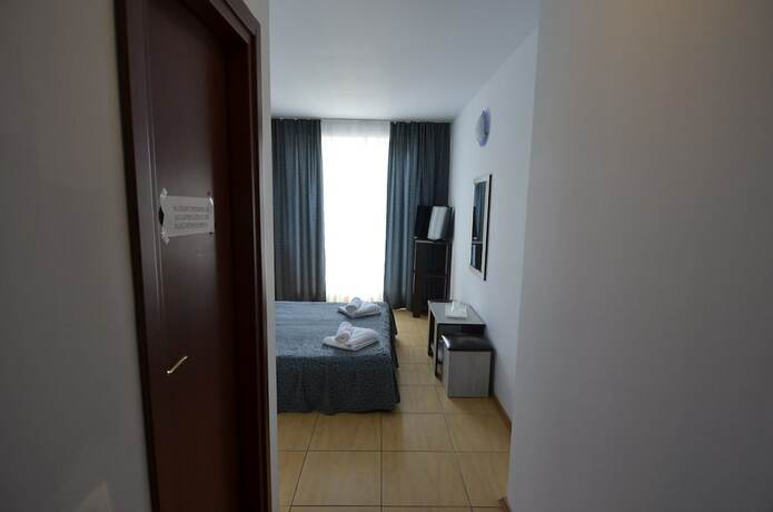 Imagen de la habitación del Hotel Intim. Foto 19