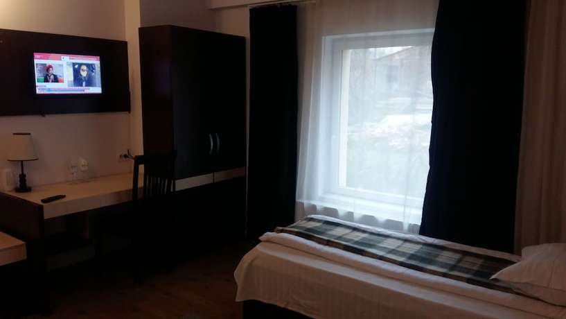 Imagen de la habitación del Hotel Intim. Foto 8