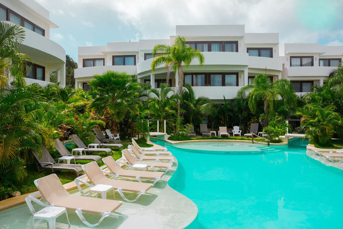 Imagen de la piscina del Hotel Intima Resort Tulum - Clothing Optional - Adults O. Foto 16