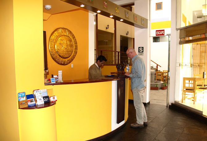 Imagen de los interiores del Hotel Intiqa. Foto 19
