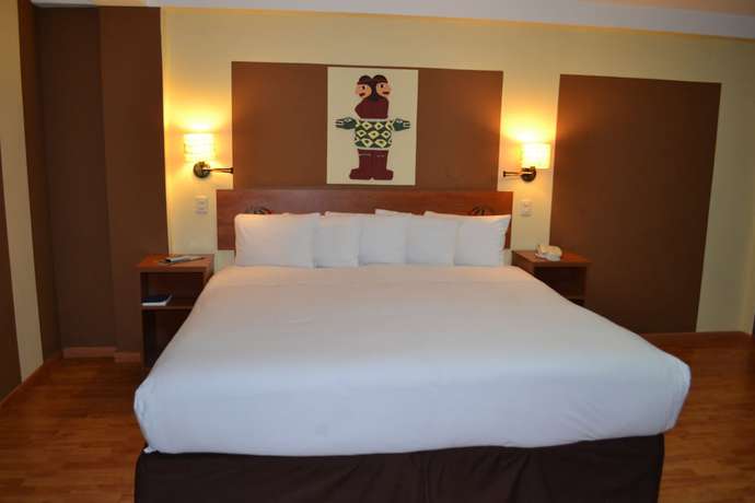 Imagen de la habitación del Hotel Intiqa. Foto 13
