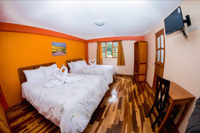 Imagen de la habitación del Hotel Intitambo. Foto 4