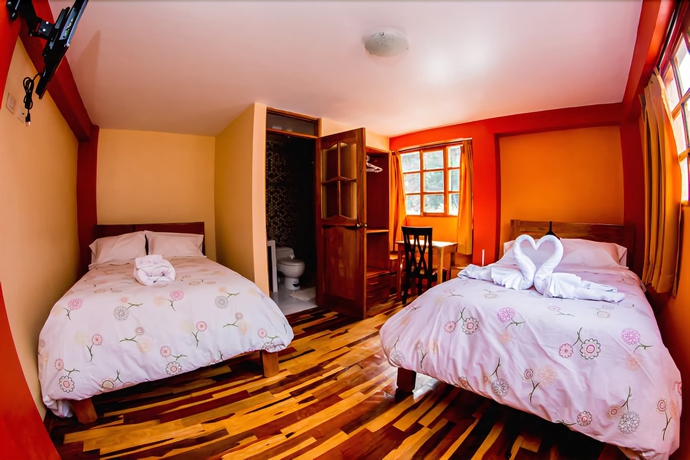 Imagen de la habitación del Hotel Intitambo. Foto 7