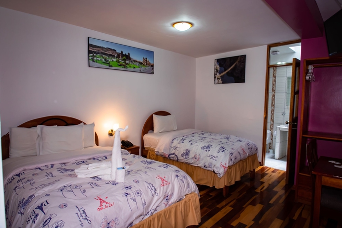 Imagen de la habitación del Hotel Intitambo. Foto 14