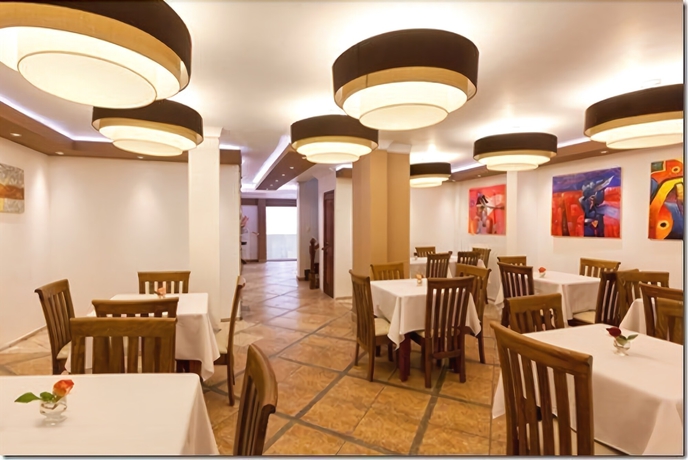 Imagen del bar/restaurante del Hotel Intiwatana El Tambo. Foto 3