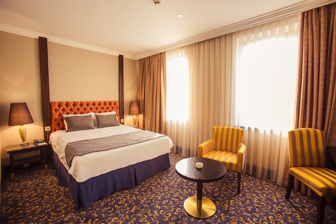 Imagen de la habitación del Hotel Intourist Palace Batumi. Foto 3
