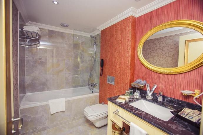 Imagen de la habitación del Hotel Intourist Palace Batumi. Foto 12