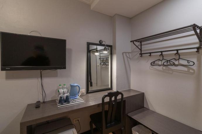 Imagen de la habitación del Hotel Intown Residence. Foto 2