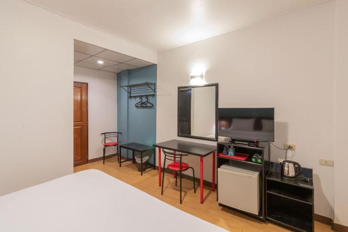 Imagen de la habitación del Hotel Intown Residence. Foto 5