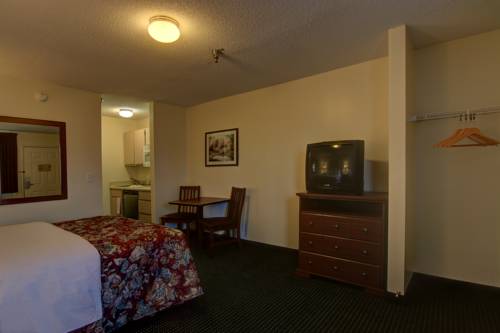 Imagen de la habitación del Hotel Intown Suites Extended Stay - Atlanta Cumming. Foto 8