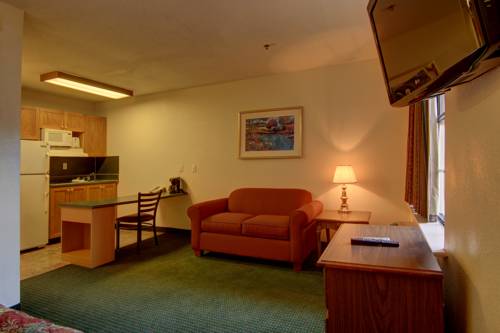 Imagen de la habitación del Hotel Intown Suites Extended Stay Atlanta Ga - Marietta Town Center. Foto 4