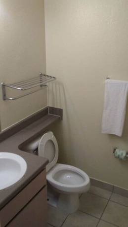Imagen de la habitación del Hotel Intown Suites Extended Stay Birmingham Al - Lakeshore Parkway. Foto 6
